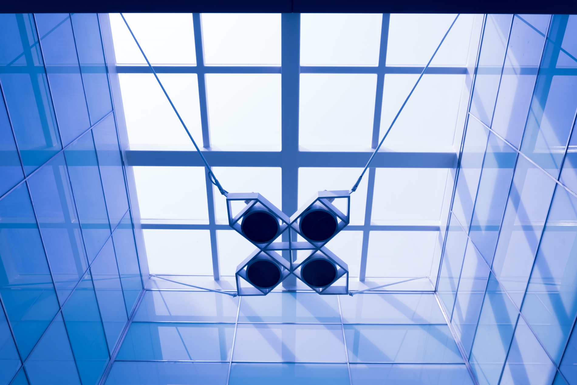 <b>B LAW & TAX</b> <br><br>Expatriate Advisors<br><br>